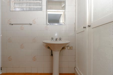 Casa para alugar com 255m², 3 quartos e 2 vagasBanheiro da Suíte