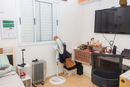 Quarto 2 de apartamento para alugar com 3 quartos, 72m² em Jardim Sabara, São Paulo