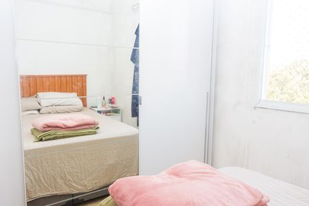Suíte de apartamento para alugar com 3 quartos, 72m² em Jardim Sabara, São Paulo