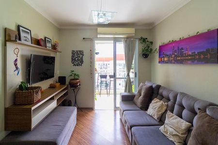 Sala de apartamento à venda com 3 quartos, 74m² em Usina Piratininga, São Paulo