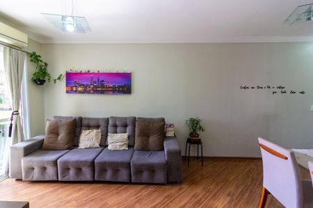 Apartamento à venda com 74m², 3 quartos e 2 vagas Apartamento à venda com 74m², 3 quartos e 2 vagasSala