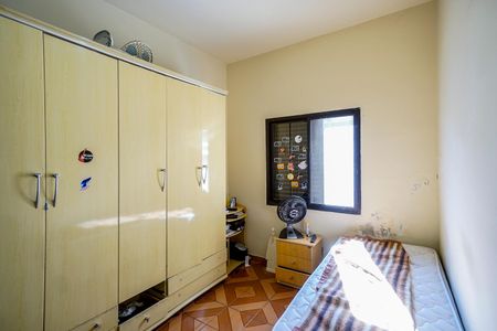 Casa para alugar com 180m², 3 quartos e 2 vagas Casa para alugar com 180m², 3 quartos e 2 vagasQuarto 01