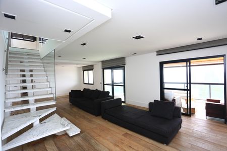 Apartamento para alugar com 305m², 4 quartos e 3 vagas Apartamento para alugar com 305m², 4 quartos e 3 vagasSala 1