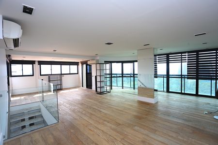 Apartamento para alugar com 305m², 4 quartos e 3 vagas Apartamento para alugar com 305m², 4 quartos e 3 vagasSala 2