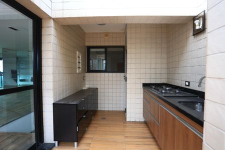 Apartamento para alugar com 305m², 4 quartos e 3 vagas Apartamento para alugar com 305m², 4 quartos e 3 vagasCobertura