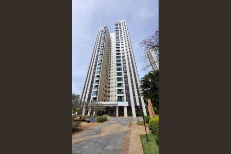 Apartamento para alugar com 305m², 4 quartos e 3 vagas Apartamento para alugar com 305m², 4 quartos e 3 vagasFachada