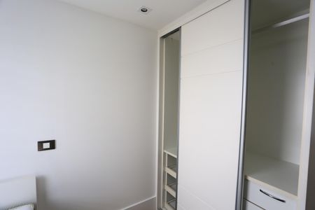 Apartamento para alugar com 305m², 4 quartos e 3 vagas Apartamento para alugar com 305m², 4 quartos e 3 vagasQuarto 1