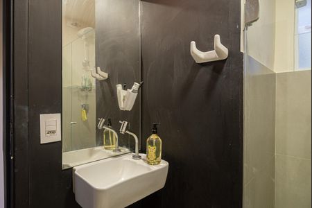 Banheiro de apartamento à venda com 1 quarto, 40m² em Consolação, São Paulo