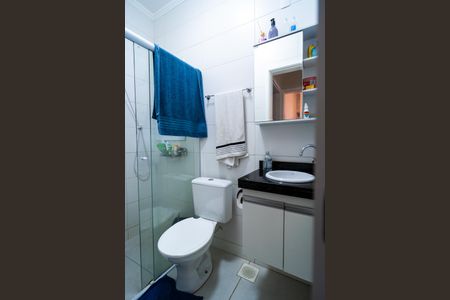 Casa de condomínio para alugar com 160m², 4 quartos e 4 vagasBanheiro