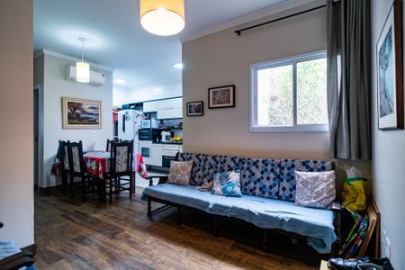 Sala de casa de condomínio para alugar com 4 quartos, 160m² em Aparecidinha, Sorocaba