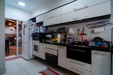 Casa de condomínio para alugar com 160m², 4 quartos e 4 vagasCozinha