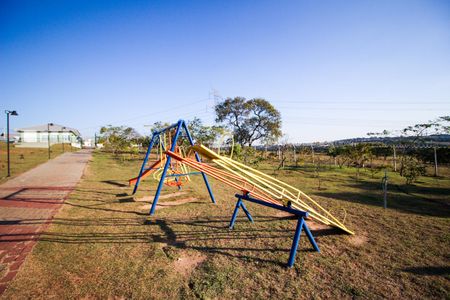 Casa de condomínio para alugar com 160m², 4 quartos e 4 vagasÁrea comum - Playground