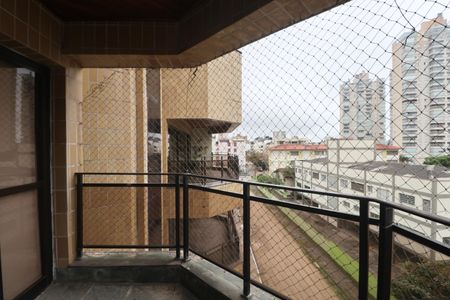 Apartamento para alugar com 150m², 4 quartos e 2 vagasVaranda