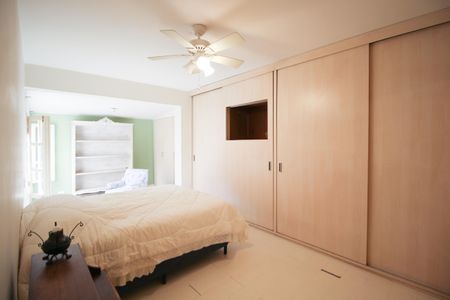 Apartamento à venda com 190m², 3 quartos e 2 vagas Apartamento à venda com 190m², 3 quartos e 2 vagasSuíte 3