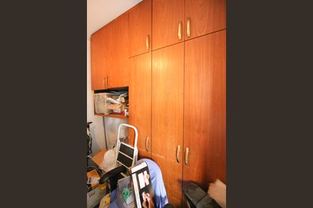 Apartamento à venda com 190m², 3 quartos e 2 vagas Apartamento à venda com 190m², 3 quartos e 2 vagasQuarto de Serviço