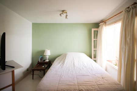 Apartamento à venda com 190m², 3 quartos e 2 vagas Apartamento à venda com 190m², 3 quartos e 2 vagasQuarto 2