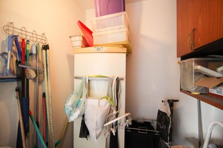 Apartamento à venda com 190m², 3 quartos e 2 vagas Apartamento à venda com 190m², 3 quartos e 2 vagasQuarto de Serviço