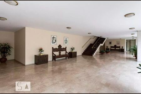 Apartamento à venda com 190m², 3 quartos e 2 vagas Apartamento à venda com 190m², 3 quartos e 2 vagasHall