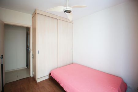 Apartamento à venda com 190m², 3 quartos e 2 vagas Apartamento à venda com 190m², 3 quartos e 2 vagasQuarto 1