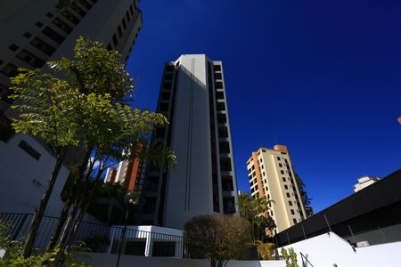 Apartamento para alugar com 43m², 1 quarto e 1 vaga Apartamento para alugar com 43m², 1 quarto e 1 vagaFachada