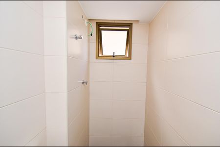 Apartamento à venda com 70m², 2 quartos e 2 vagasBanheiro Social