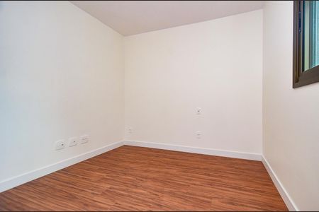 Quarto  de apartamento à venda com 2 quartos, 70m² em Lourdes, Belo Horizonte