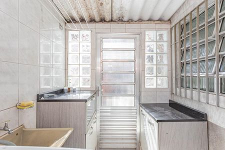 Casa à venda com 111m², 3 quartos e 1 vagaÁrea de Serviço