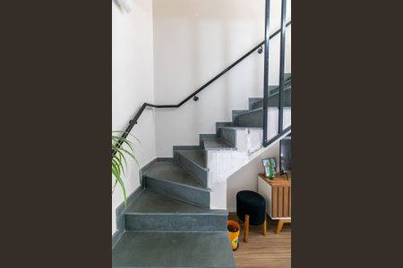 Apartamento à venda com 67m², 3 quartos e sem vagaEscada