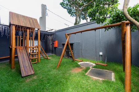 Apartamento à venda com 67m², 3 quartos e sem vagaÁrea Comum - Playground