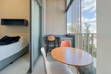 Apartamento para alugar com 25m², 1 quarto e sem vagaVaranda
