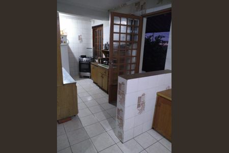 Casa à venda com 200m², 4 quartos e 3 vagasCozinha