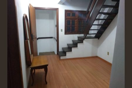 Casa à venda com 200m², 4 quartos e 3 vagasSala