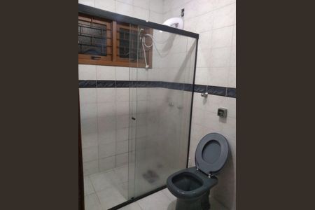 Casa à venda com 200m², 4 quartos e 3 vagasBanheiro 2