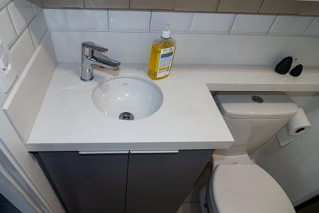 Apartamento para alugar com 22m², 1 quarto e sem vaga Apartamento para alugar com 22m², 1 quarto e sem vagaBanheiro Social