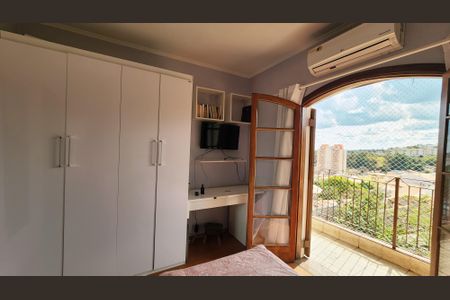 Casa à venda com 468m², 3 quartos e 4 vagasSuíte