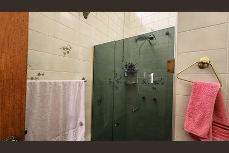 Casa à venda com 468m², 3 quartos e 4 vagasBanheiro Suíte