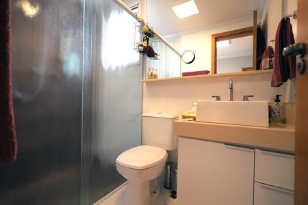 Apartamento à venda com 129m², 3 quartos e 2 vagasBanheiro da Suíte 1