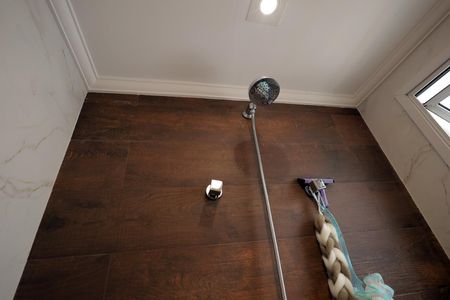 Apartamento à venda com 129m², 3 quartos e 2 vagasBanheiro da Suíte 1