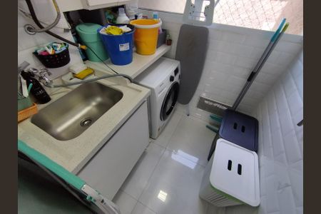 Apartamento à venda com 85m², 2 quartos e 2 vagasÁrea de Serviço