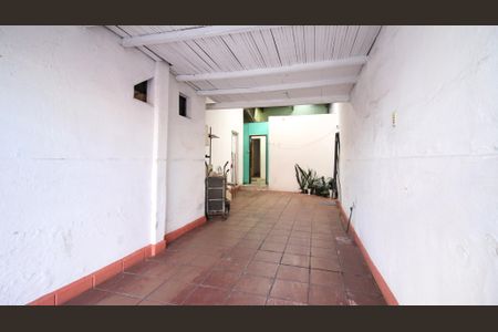 Casa à venda com 500m², 2 quartos e 2 vagas Casa à venda com 500m², 2 quartos e 2 vagasÁrea comum