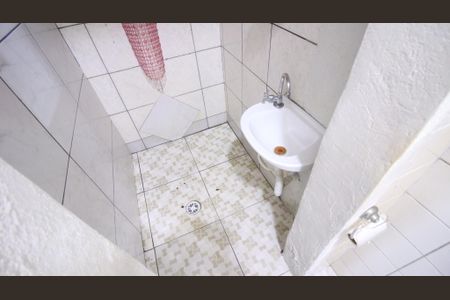 Casa à venda com 500m², 2 quartos e 2 vagas Casa à venda com 500m², 2 quartos e 2 vagasBanheiro
