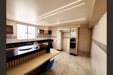 Apartamento à venda com 3 quartos, 170m² em Darcy Vargas, Belo Horizonte