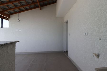 Apartamento à venda com 82m², 2 quartos e 1 vagaÁrea de Serviço