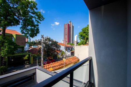 Casa à venda com 229m², 3 quartos e 3 vagasVaranda do quarto 2