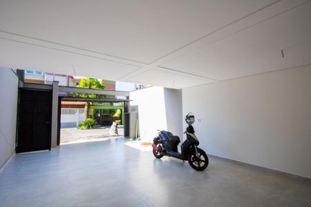 Casa à venda com 229m², 3 quartos e 3 vagasGaragem