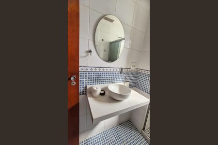 Apartamento à venda com 69m², 2 quartos e 1 vagaBanheiro Social