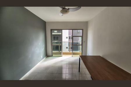 Apartamento à venda com 69m², 2 quartos e 1 vagaSala