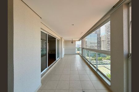 Apartamento à venda com 138m², 3 quartos e 2 vagasVaranda