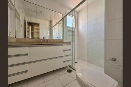 Apartamento à venda com 138m², 3 quartos e 2 vagasBanheiro Suíte 1