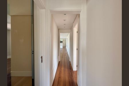 Apartamento à venda com 138m², 3 quartos e 2 vagasCorredor Suítes